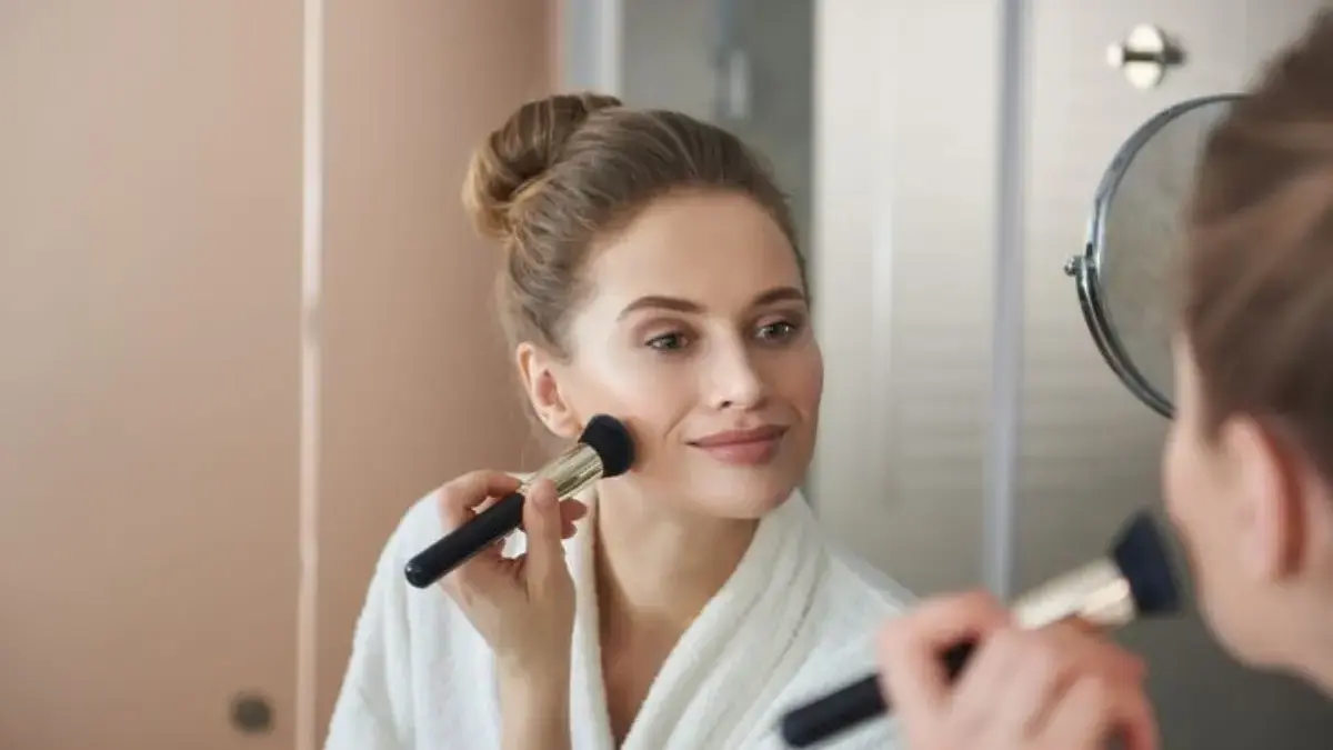 Tips Makeup Natural untuk Pemula, Tampil Fresh dan Cantik Tanpa Ribet! Tips Makeup Natural untuk Pemula