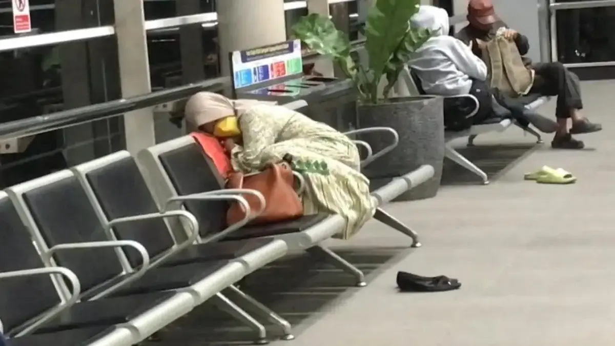 Stasiun Cikarang Jadi Hotel Dadakan, Jangan Tunda Lagi Perpanjang Rute KRL ke Karawang Ist