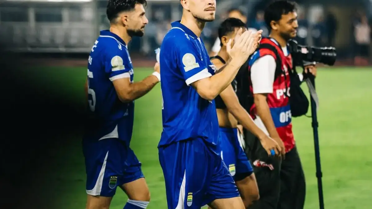 Thom Haye Kena Larangan 4 Kali Bermain, Pendukung Persib Justru Bahagia! Kok Bisa?