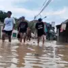 Kali Cikarang Meluap, Tujuh Kecamatan di Bekasi Terendam