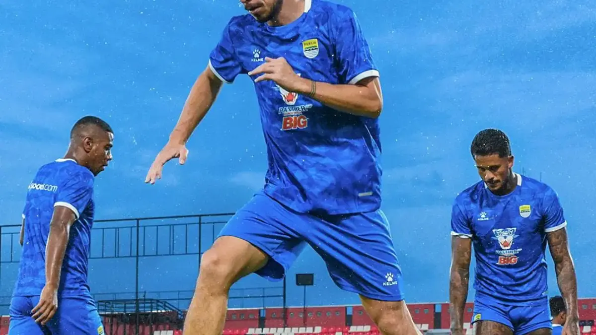 Bobotoh Bahagia, Thom Haye Starter! Ini Starting Line Up Persib Bandung vs Bali United Pemain Persib Bandung Thom Haye