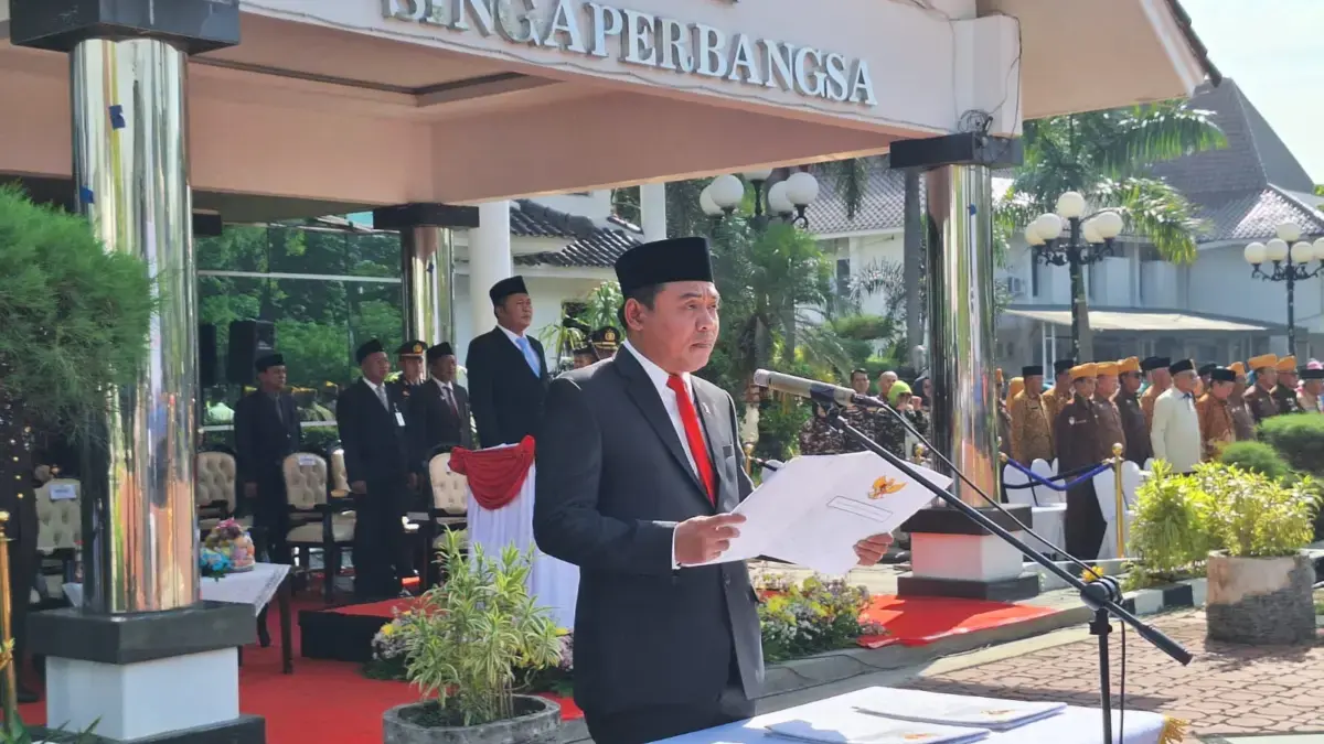 Ketua DPRD Karawang H. Endang Sodikin