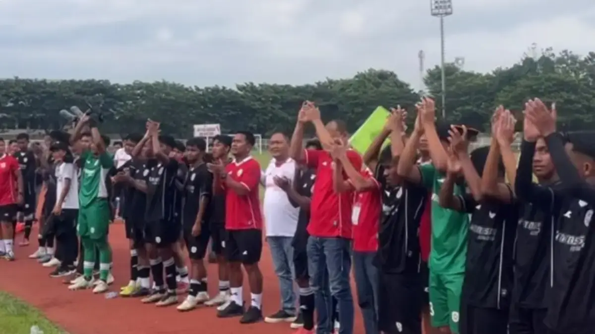 Bupati Karawang H Aep Apresiasi Persika 1951 yang Lolos ke Babak 8 Besar dan Jadi Juara Grup di Liga 4 Persika 1951 Didampingi Wakil Bupati Maslani dan Sekda Asep Aang Terima Kasih kepada Suporter