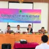 Disdukcapil Karawang Bina Para Ketua RT dan RW 