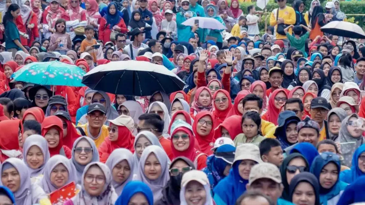 Daftar Lengkap Guru dan Kepala Sekolah Berprestasi Karawang 2025, Siapa yang Masuk Daftar Paling Bergengsi? Peringatan Hari Guru ke 79 di Karawang