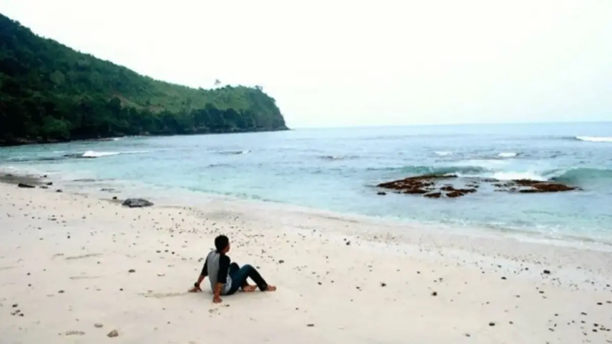 6 Rekomendasi Tempat Wisata Lampung untuk Introvert, Tenang dan Bikin Relax! Rekomendasi pantai-pantai tersembunyi di Lampung