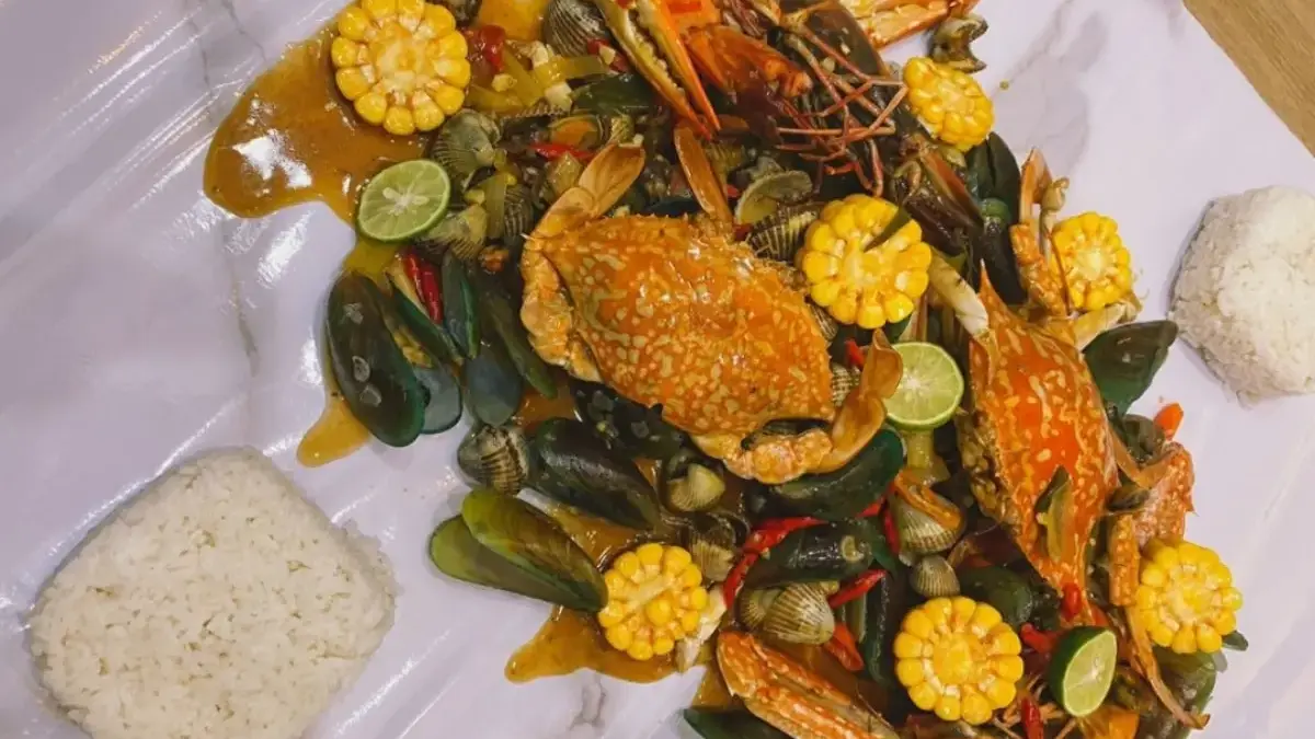 Rekomendasi Tempat Makan Seafood di Perumnas Karawang