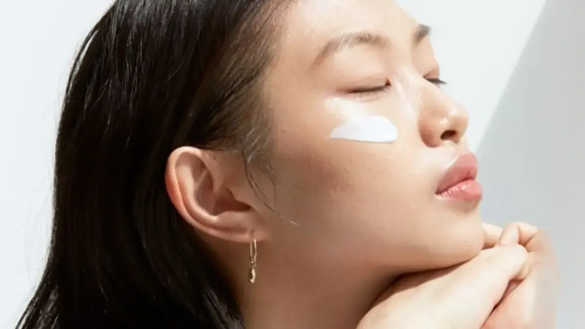Rekomendasi Sunscreen untuk Semua Jenis Kulit, Ringan dan Efektif 2025! Rekomendasi Sunscreen untuk Semua Jenis Kulit