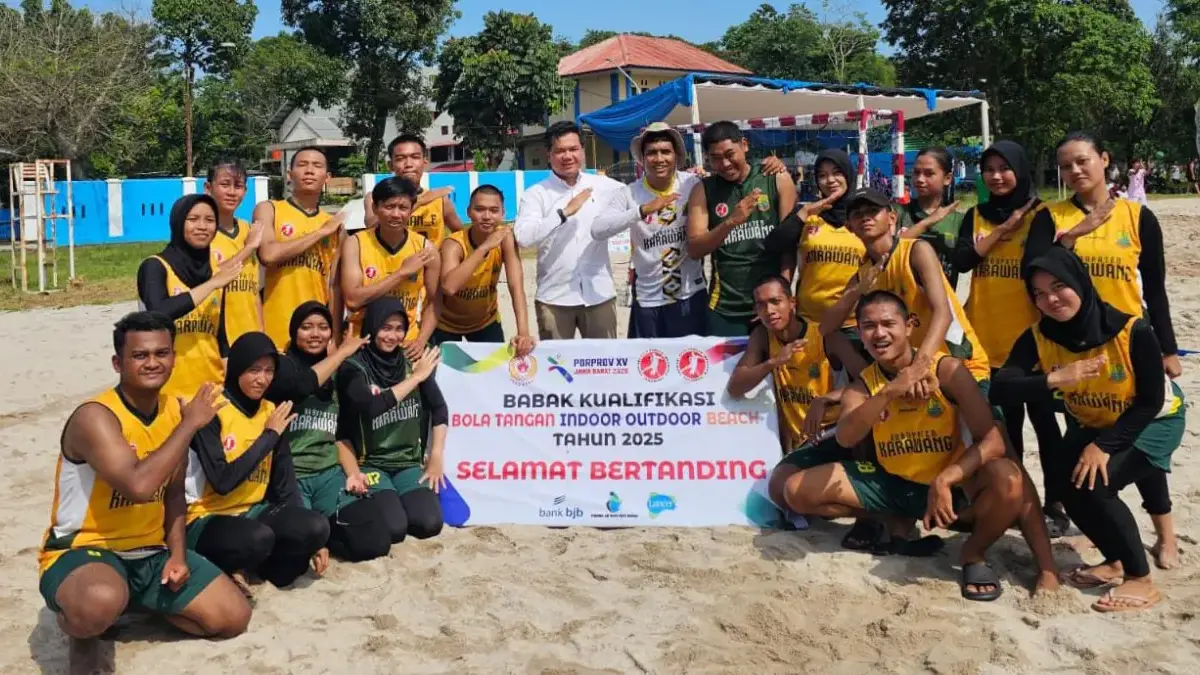 Membanggakan, ABTI Karawang Loloskan Tim Bola Tangan Beach dan Indoor ke Porprov Jabar 2026 Tim Bola tangan Karawang