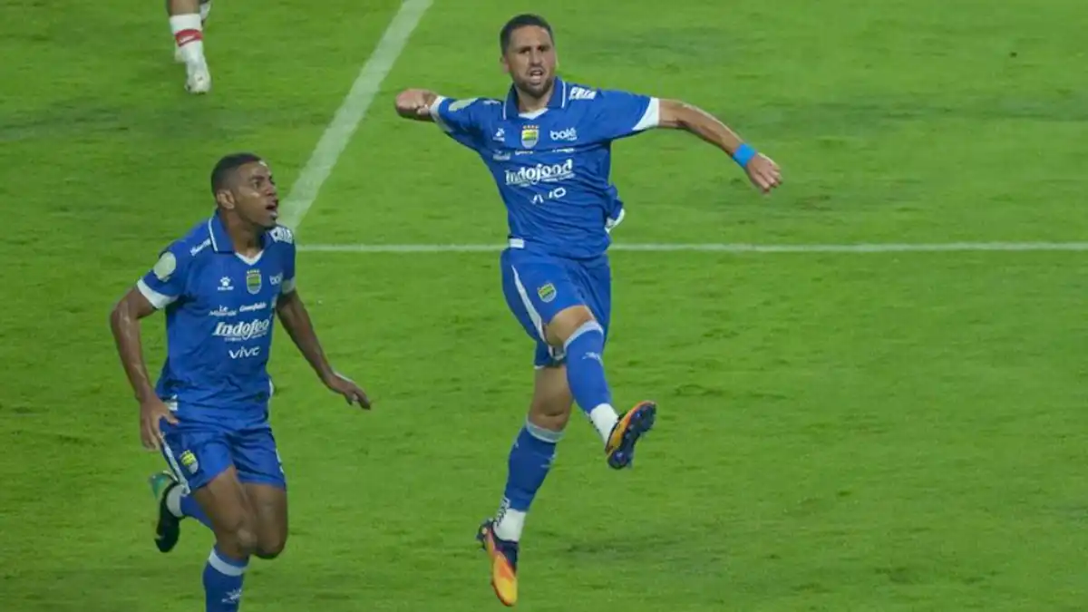 Luciano \"Lucho\" Guaycochea