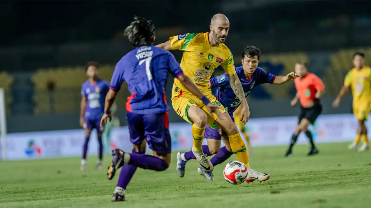 Derby Jatim - Persik Kediri vs Persebaya Surabaya