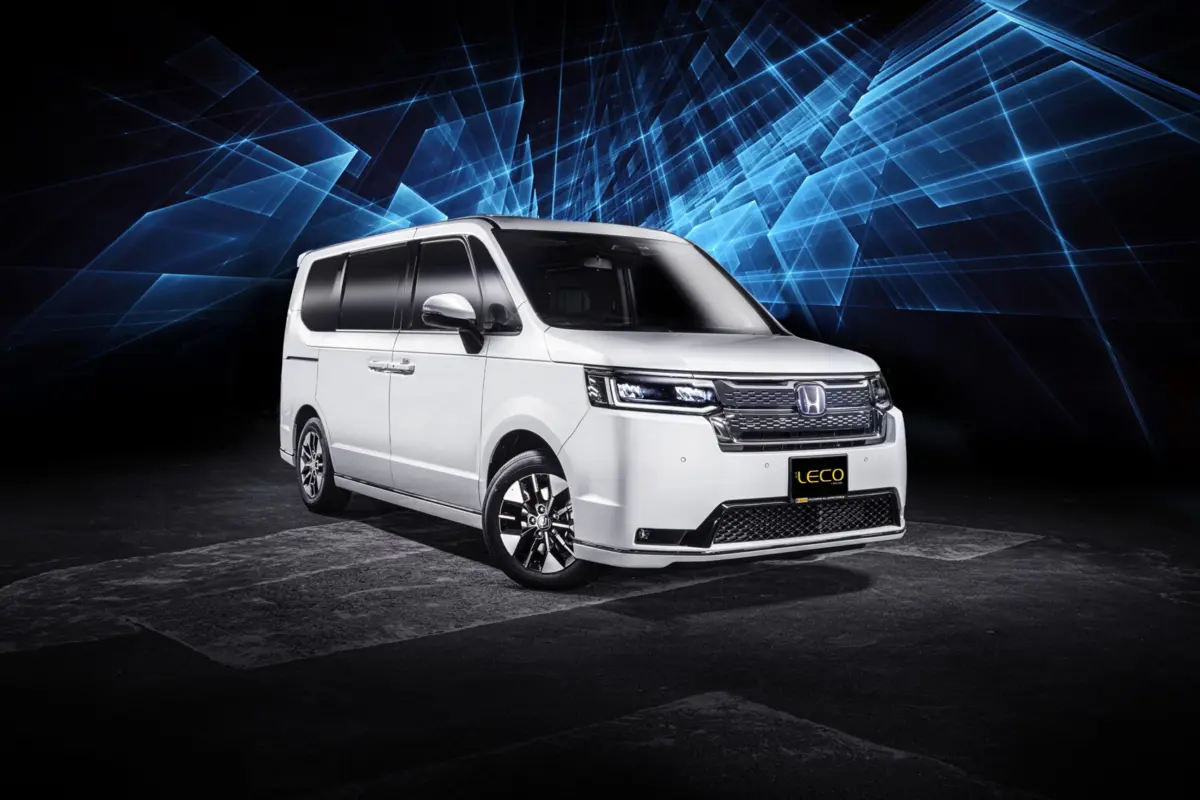 Mengenal Honda StepWGN Spada e:HEV: Spesifikasi, Harga Rp 600–700 ...