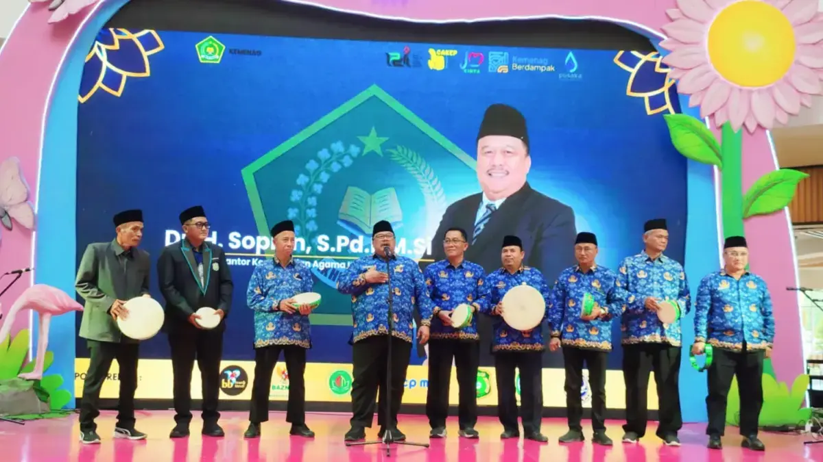 Kepala Kemenag Karawang H. Sopian