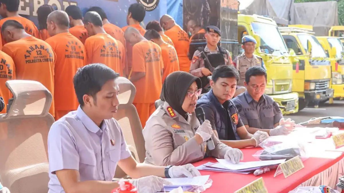 Penyelewengan BBM Bersubsidi Jenis Solar.