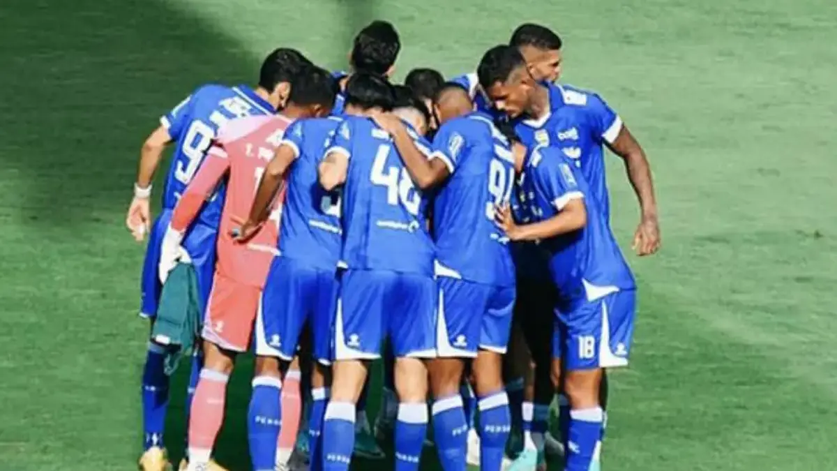 Hitung-Hitungan Persib Bandung Kunci Juara Paruh Musim BRI Super League 2025/2026 Hitung-Hitungan Persib Bandung Kunci Juara Paruh Musim BRI Super League 2025/2026