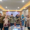 Disarpus Karawang Gelar Bimtek TPBIS, Dorong Perpustakaan Jadi Sarana Pemberdayaan Masyarakat Disarpus Gelar Bimtek TPBIS.