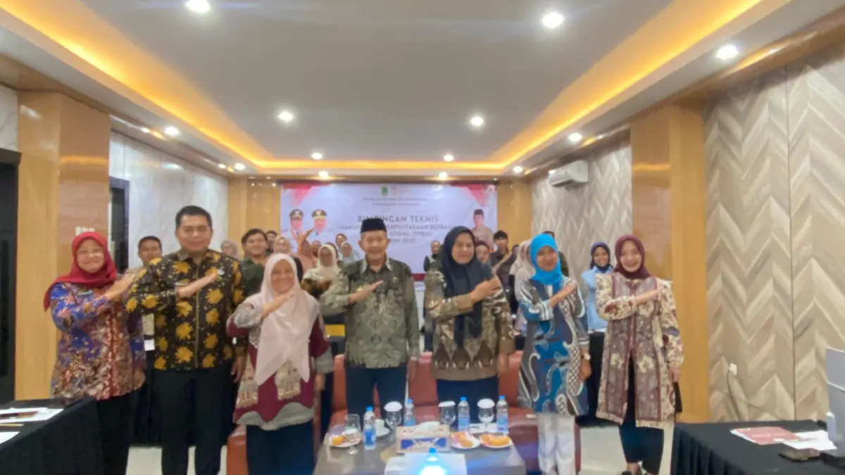 Disarpus Karawang Gelar Bimtek TPBIS, Dorong Perpustakaan Jadi Sarana Pemberdayaan Masyarakat Disarpus Gelar Bimtek TPBIS.