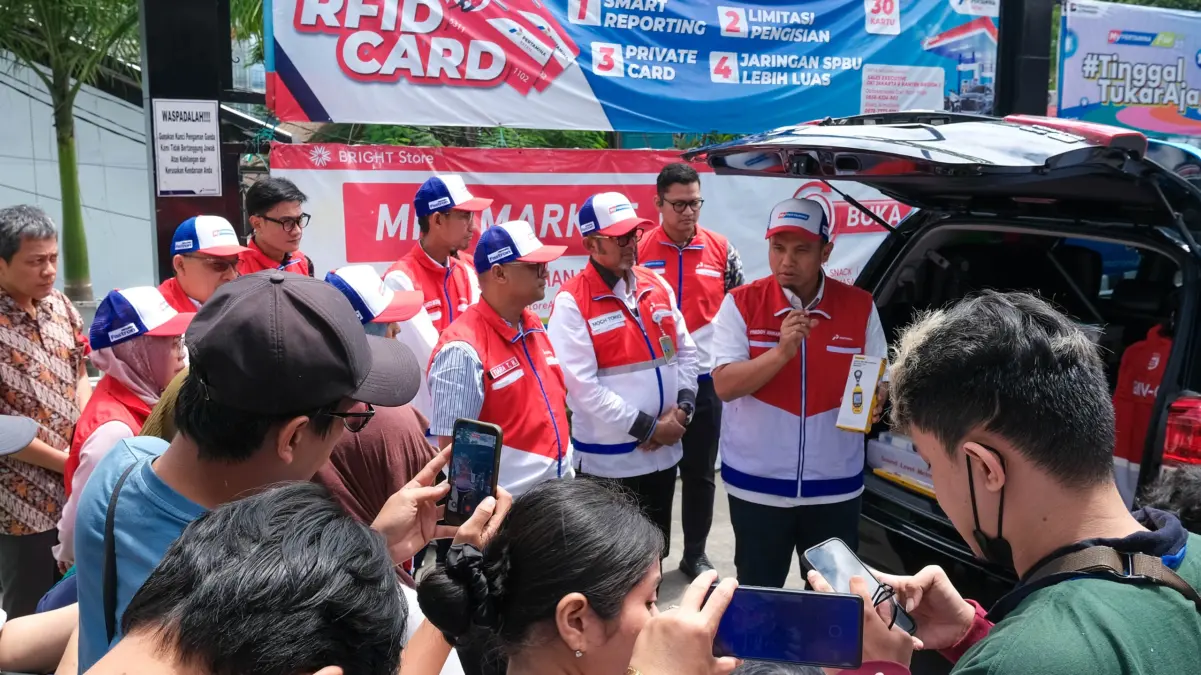 Pertamina Patra Niaga RJBB Siagakan Satgas dan Pastikan Stok BBM Aman Selama Natal 2025 dan Tahun Baru 2026 Pastikan Stok BBM Aman.