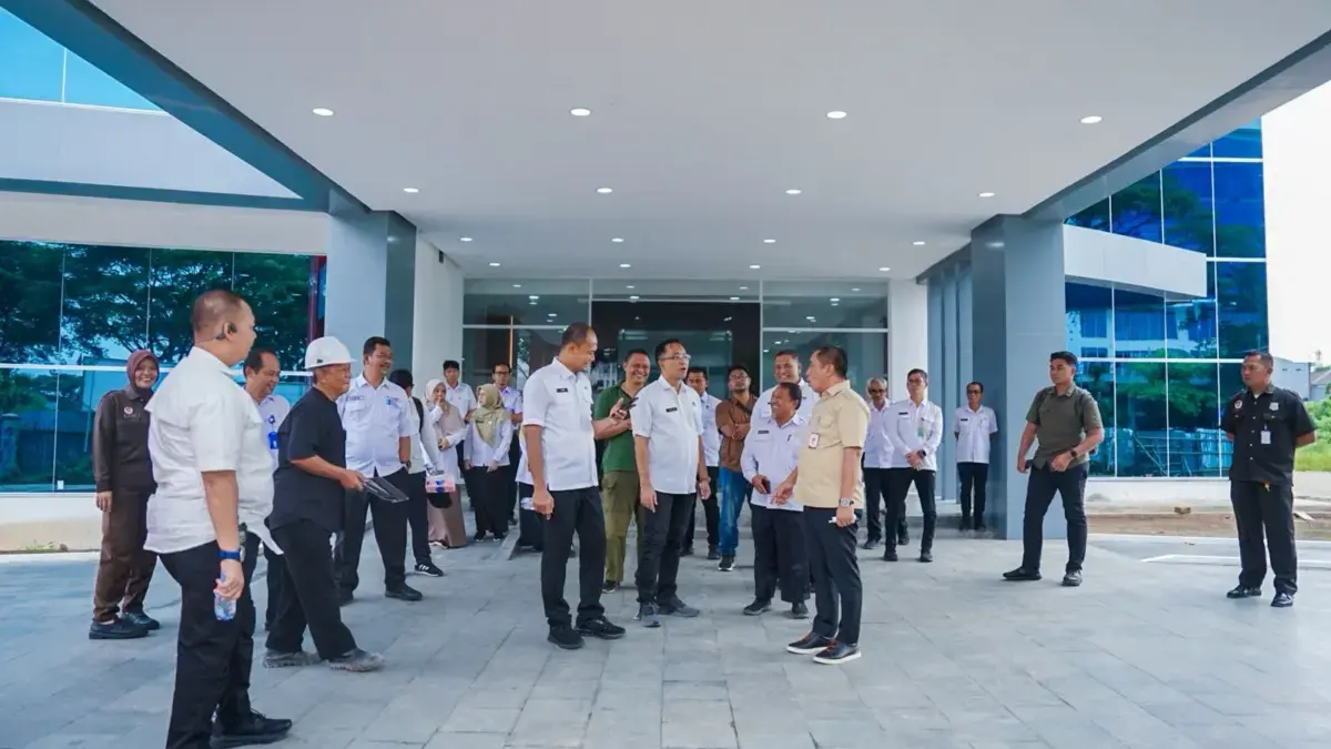 Bupati Karawang H Aep Syaepeluh Tinjau Langsung Pembangunan RSUD Karawang