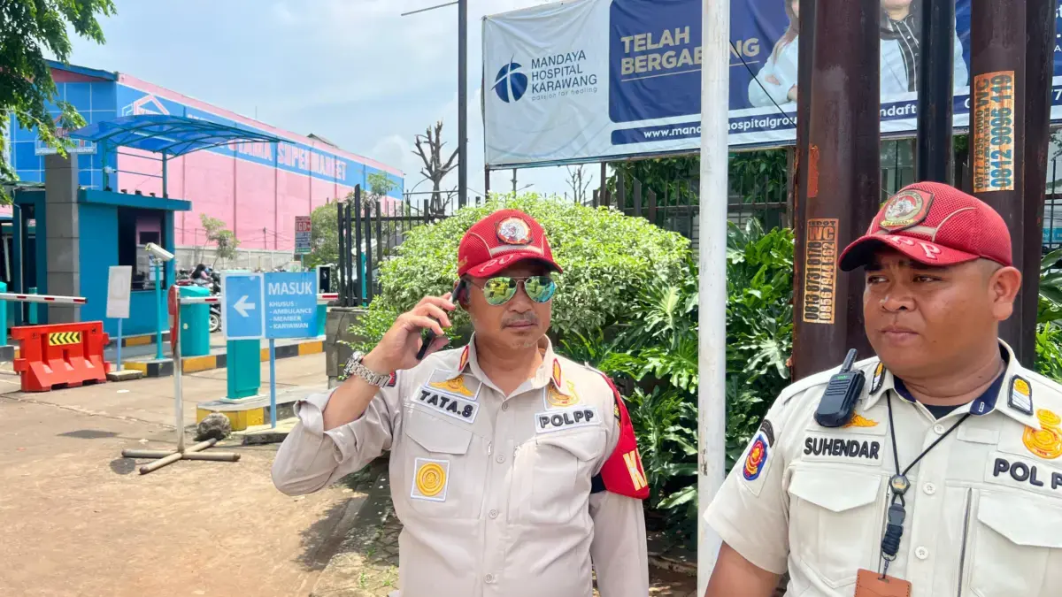 Satpol PP Karawang Patroli Pengamanan.