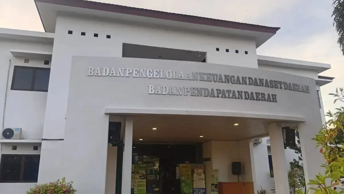 Jelang Akhir Tahun 2025, Realisasi Pendapatan Pemkab Karawang Capai 91,71 Persen Gedung Badan Pengelolaan Keuangan dan Aset Daerah (BPKAD) Kabupaten Karawang