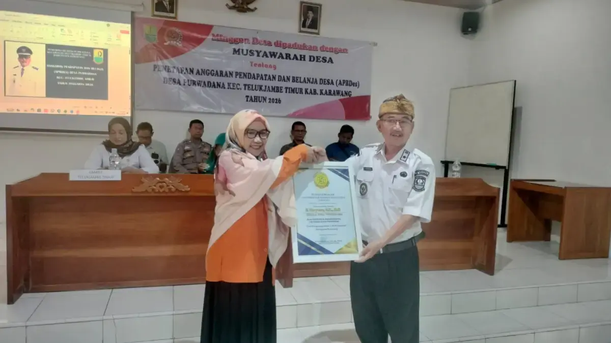 Kepala Desa Purwadana Raih Penghargaan Desa Peduli Pendidikan