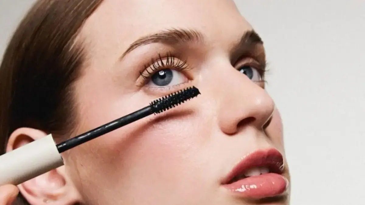Tips Menggunakan Maskara untuk Pemula