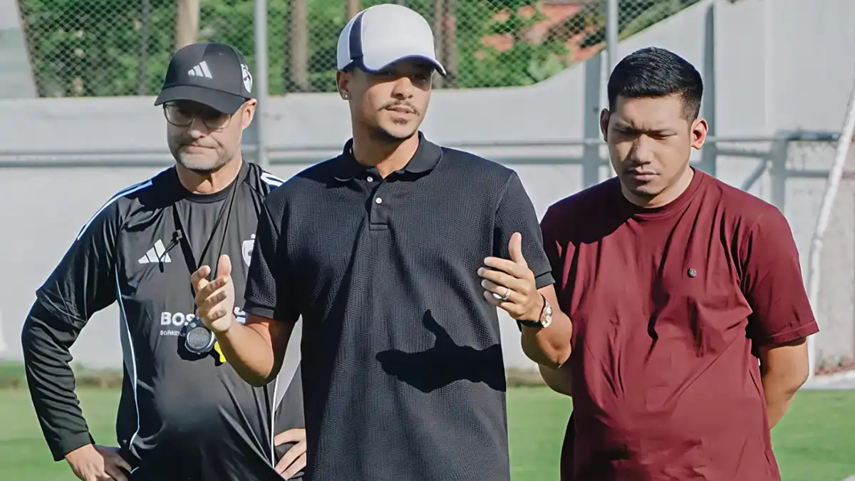 Lucas Dias Ungkap Salam Perpisahan: Keputusan Berat Tinggalkan PSM Makassar Demi Keluarga Lucas Dias