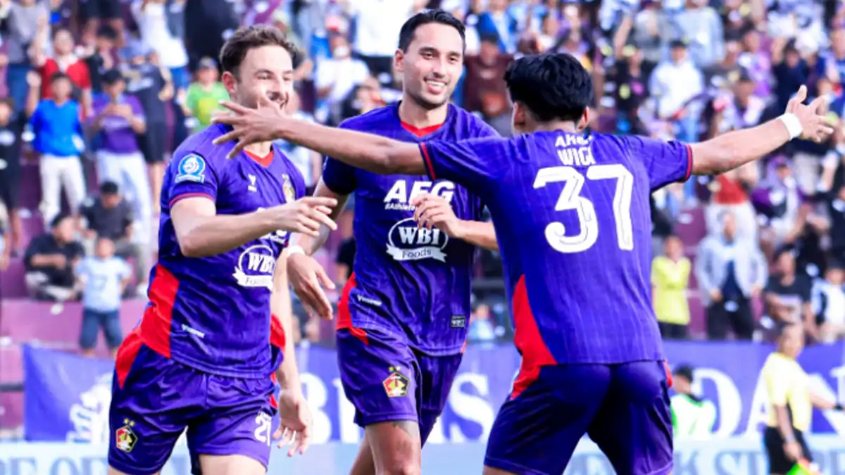Hasil Super League: Macan Putih Menyala! Persik Taklukkan Persis 2-1 Persik Kediri