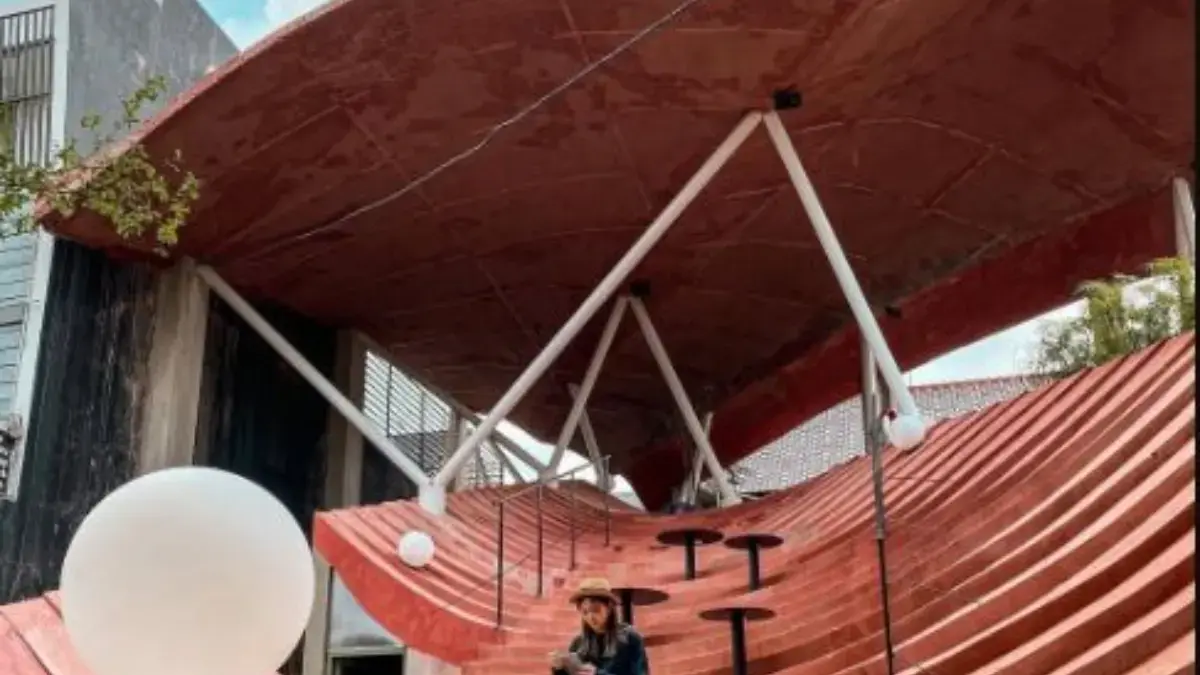 Tempat nongkrong yang instagramable.