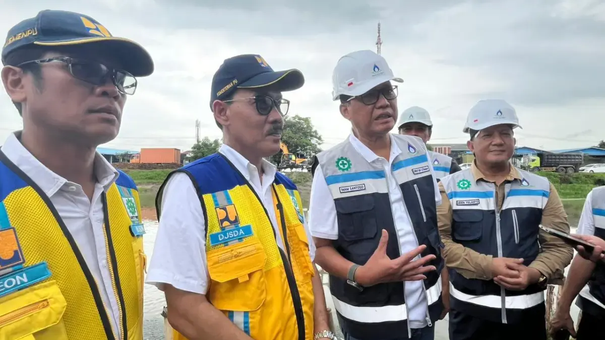 Direktur Utama PJT II Imam Santoso