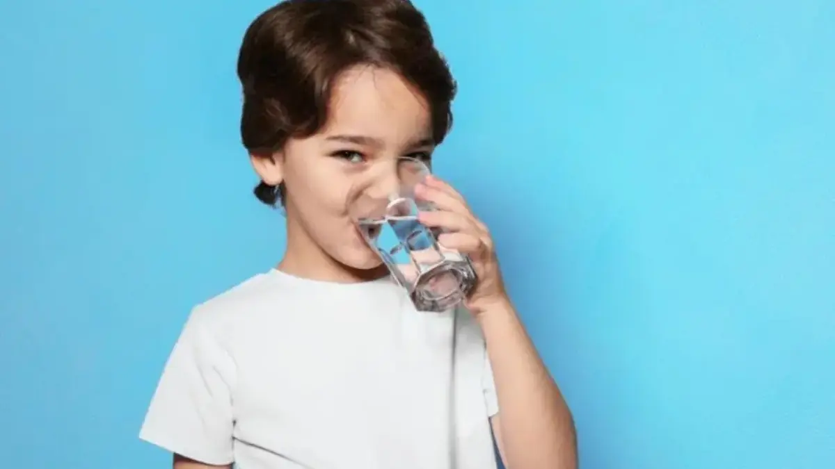 Tips Minum Air Putih agar Tubuh Tetap Sehat dan Bugar ‎