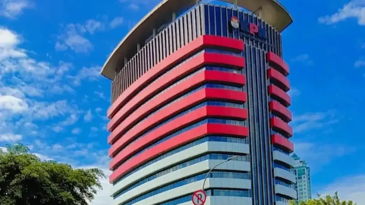 KPK Periksa Sekda Bekasi Endin Samsudin Hingga Ajudan Bupati Bekasi