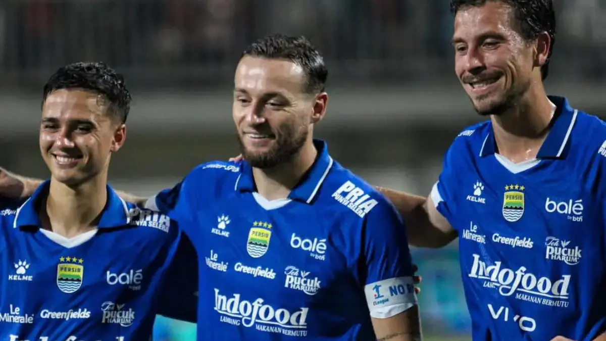 Eliano Reijnders, Marc Klok, dan Thom Haye