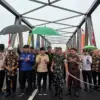 Peresmian Jembatan Parakan di Jalan Raya Parakan, Kecamatan Kotabaru, Kamis (22/1/2026).