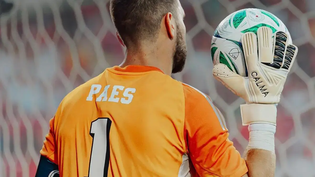 Maarten Paes Resmi Merapat ke Ajax Amsterdam