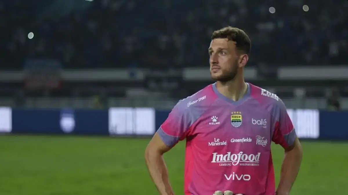Adam Przybek Merapat ke PSIM Yogyakarta, Slot Asing Kosong: Apakah Persib Siapkan Pemain Baru? Rumor Adam Przybek ke PSIM Yogyakarta