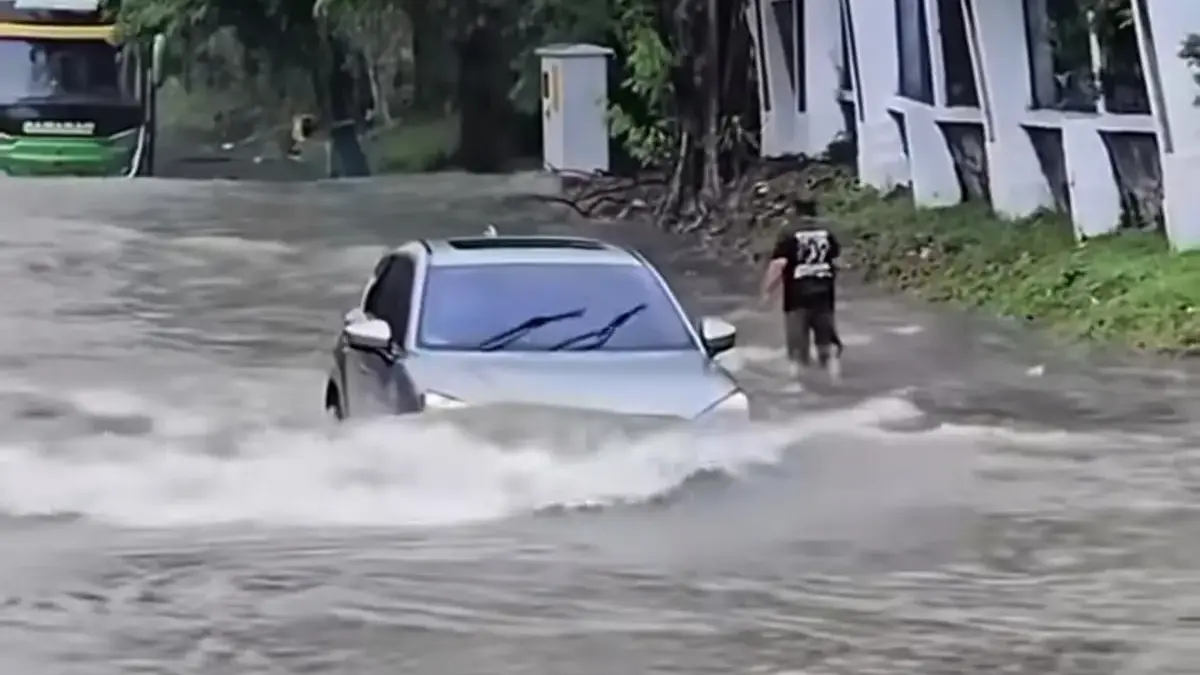 117 Titik Banjir Masih Terendam, DPRD Kab Bekasi Nilai Absennya Masterplan Drainase Jadi Masalah Permukiman warga di Kabupaten Bekasi masih tergenang banjir akibat persoalan tata air yang belum tertangani op