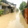 Banjir merendam permukiman warga di Kabupaten Bekasi.