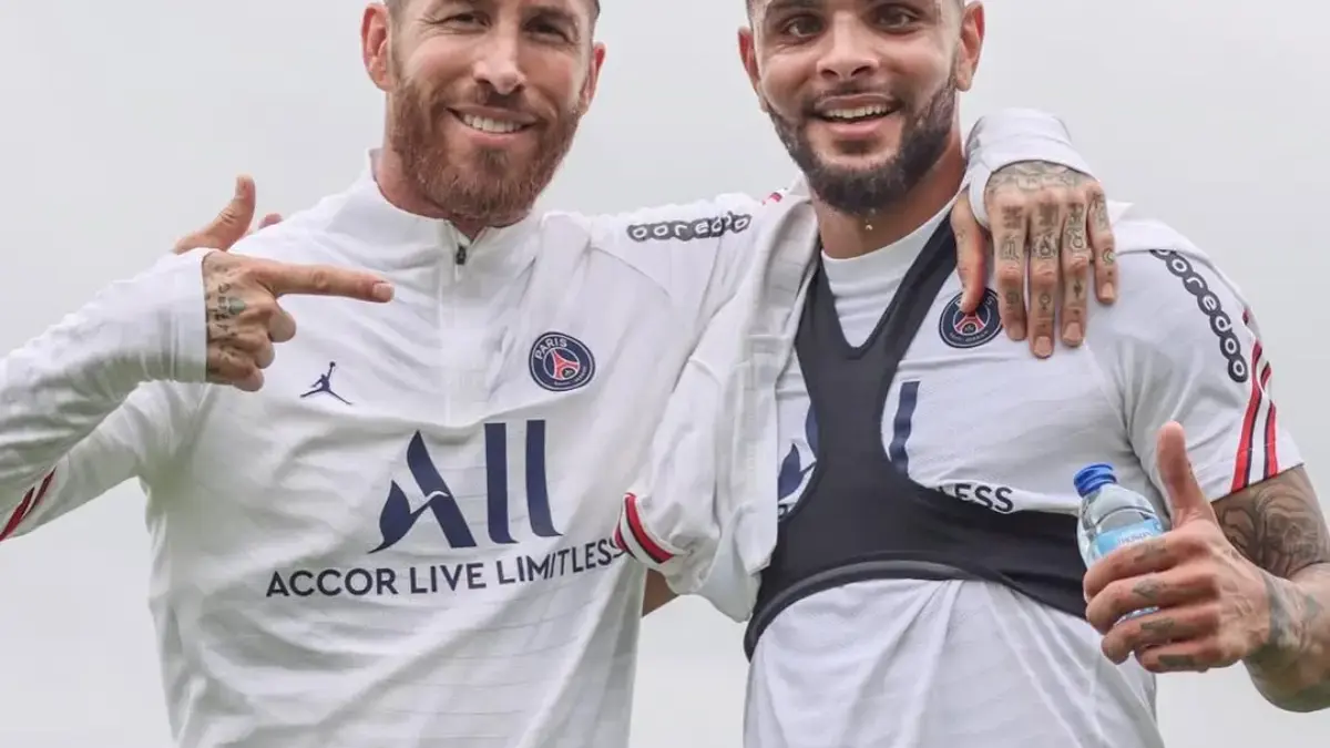 Analisis Dampak Positif dan Negatif Persib Bandung Merekrut Pemain Bintang Eropa Layvin Kurzawa Sergio Ramos dan Layvin Kurzawa