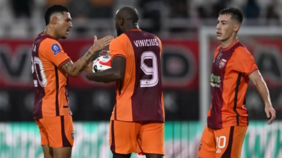 Hasil Super League: Dwigol Vinicius Antar Borneo FC Kalahkan PSM dan Rebut Puncak Klasemen Borneo FC