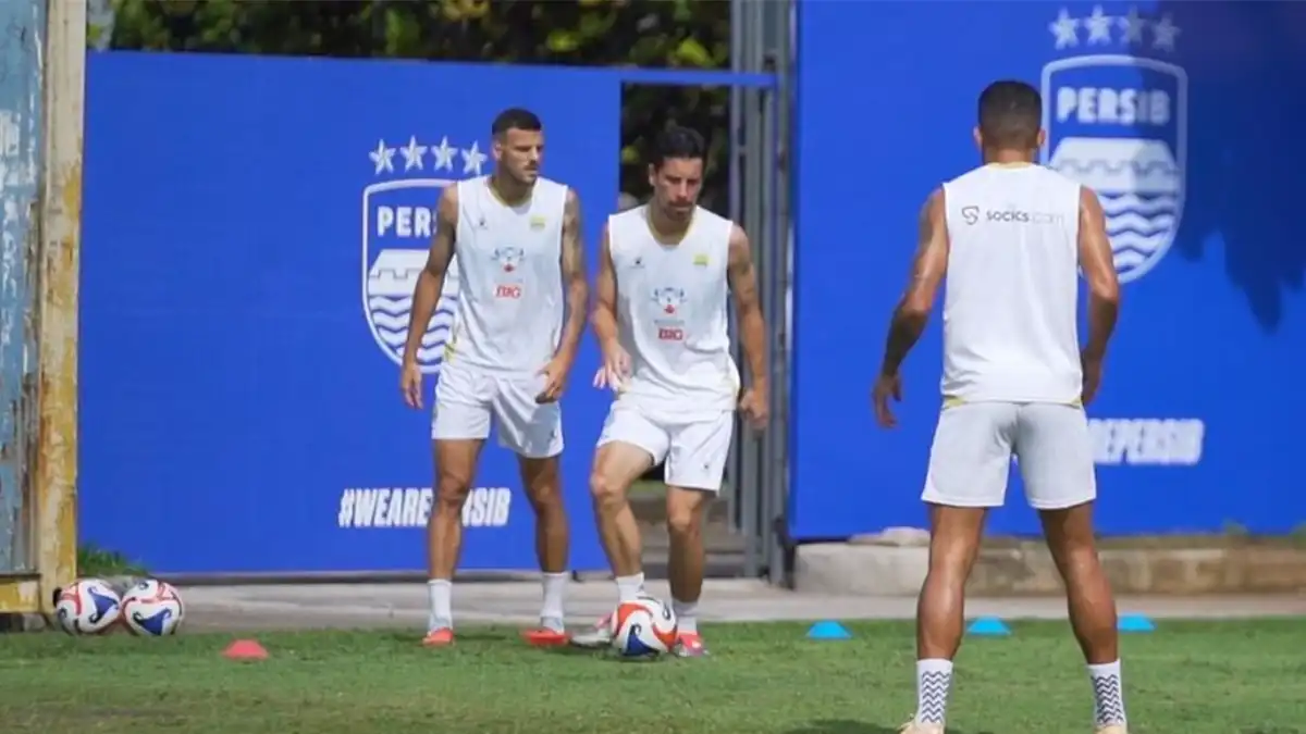 Thom Haye Tak Sabar Rasakan Panasnya El Clasico Persib vs Persija Persib Bandung