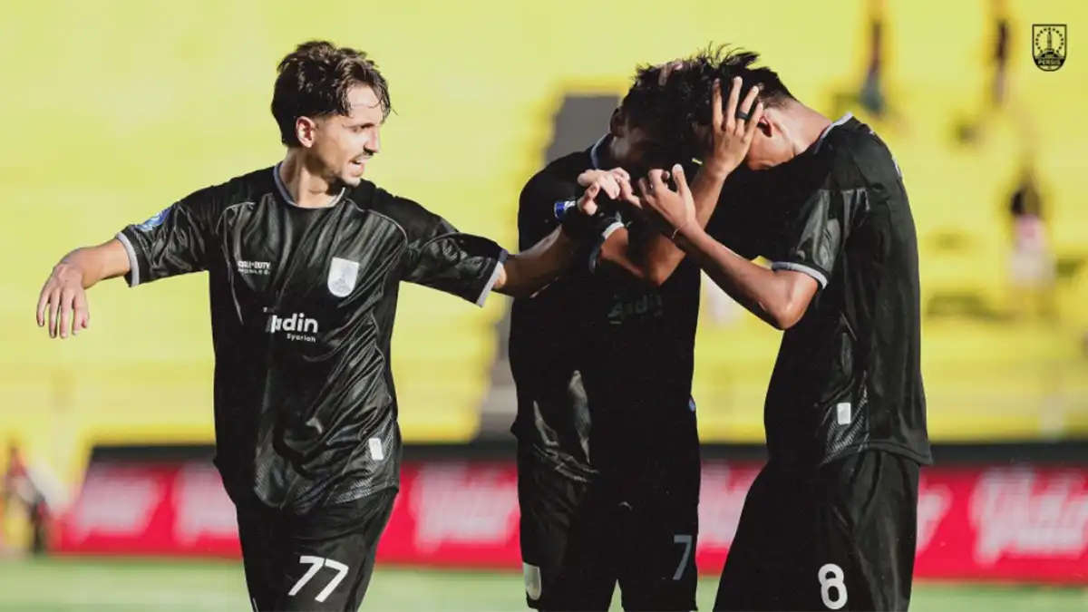 Hasil Super League: Duel Zona Degradasi! Persis Solo Taklukkan Semen Padang 3-2 Persis Solo