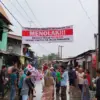 Tolak Relokasi Pasar Tumpah