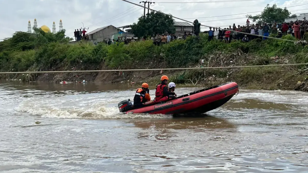 Detik-detik Penarik Eretan Dilaporkan Hilang Tenggelam di Kali Bekasi Hilang Tenggelam