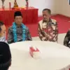 Menteri Agama Republik Indonesia, H. Nazaruddin Umar, ke sejumlah rumah ibadah dan pondok pesantren