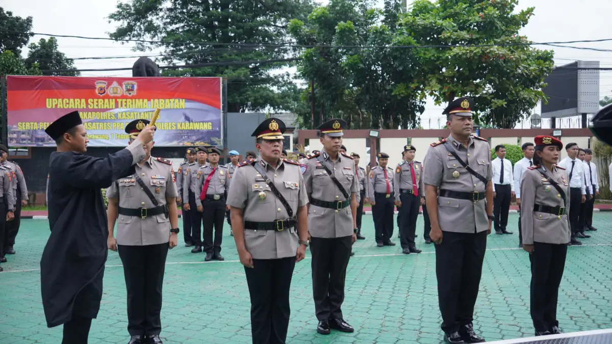 Polres Karawang melakukan sertijab Wakapolres dan Kasatlantas, serta Pelantikan Kasatres PPA dan PPO