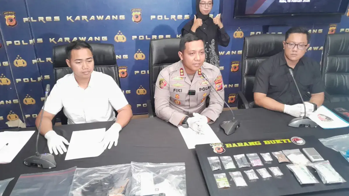 Konferensi Pers dipimipin Kapolres Karawang Rabu (18/2/2026).
