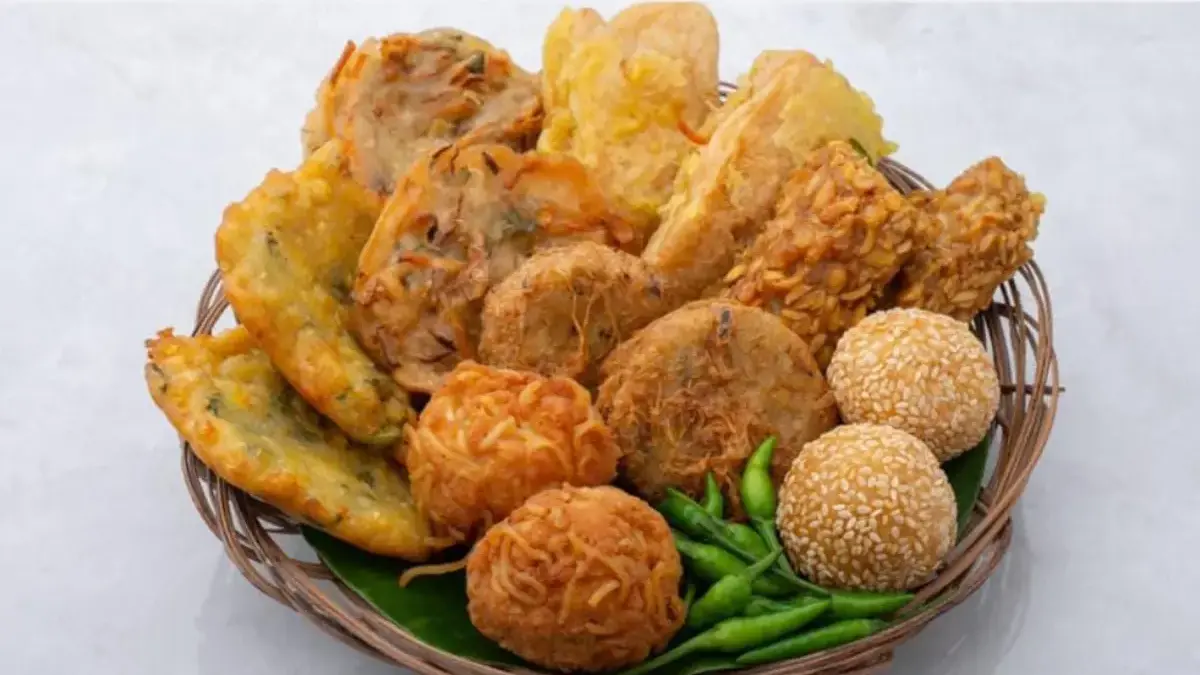 Bahaya Gorengan Saat Berbuka Puasa! Ini Pesan untuk Lambung Anda Coba Dengarkan! Jangan awali buka puasa dengan gorengan!