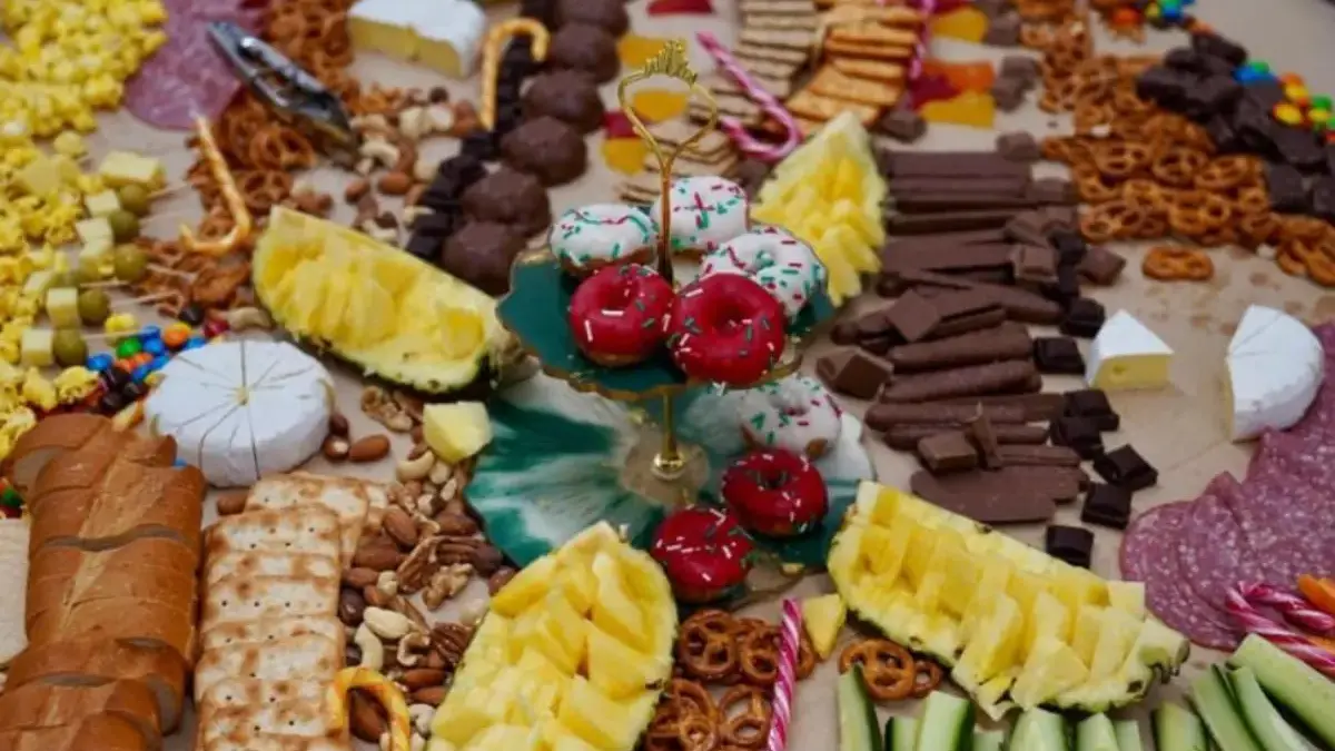 Rekomendasi Tempat Ngabuburit di Karawang yang Banyak Jualan Takjil! Ilustrasi Takjil Ramadan